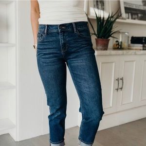CJLA Carly Jean Los Angeles Tapered Boyfriend Denim Jeans Medium Wash Size 9